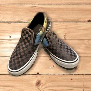 Vans Checkerboard Slip-On Sneakers w/ Glow in the Dark Flames Youth Size 6
